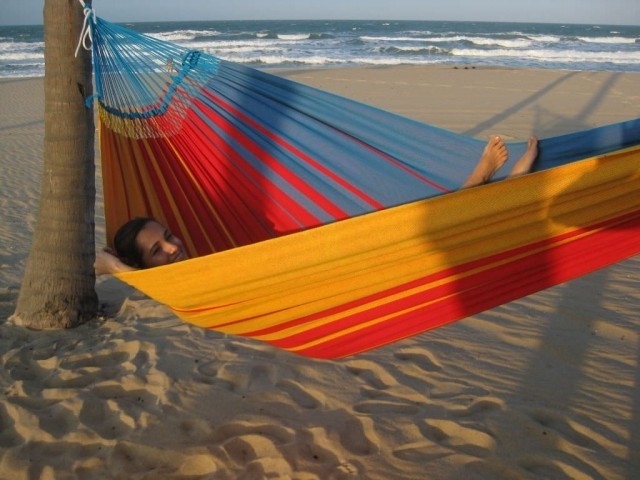 Vida de la luz especial - family hammock with macrame fringe by MacaMex MA-01122 color bunt