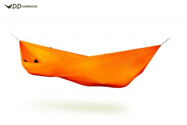 Super light travel hammock Sunset orange by DD Hammocks DD-02152 color oranžna